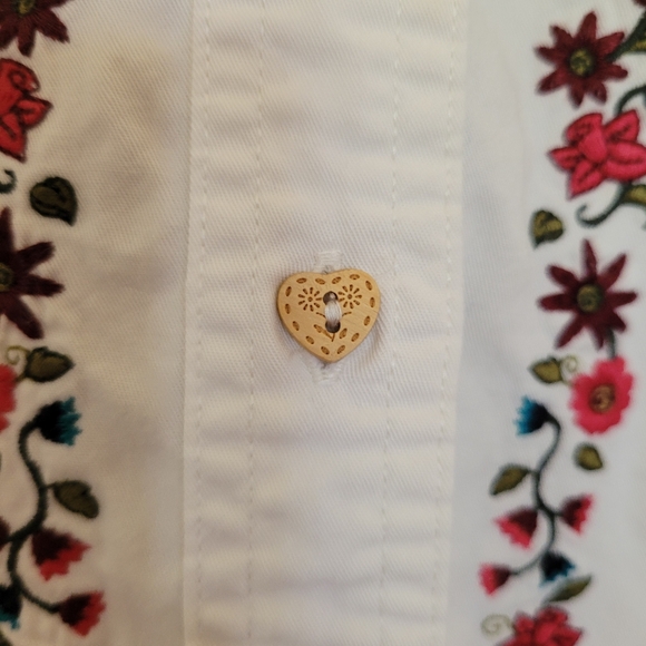 Vintage Disney Minny and Mickey Embroidered Button Down - Picture 15 of 15